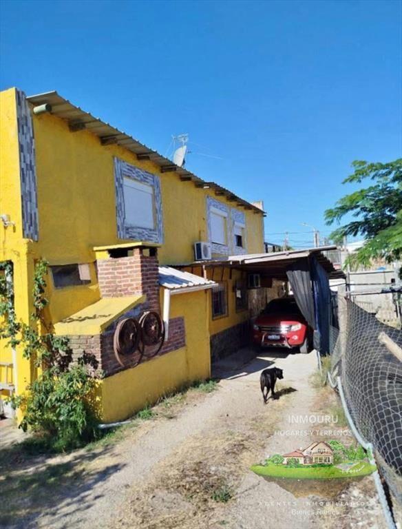 Se vende casa en zona Santa Catalina
