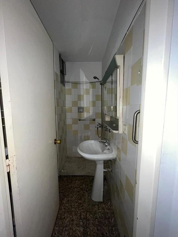 Apartamento en alquiler, tres dormitorios, Centro (Montevid