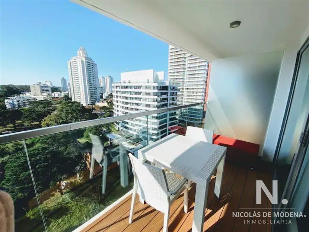 Apartamento de 1 Dormitorio y Medio a Pasos del Mar, Torre