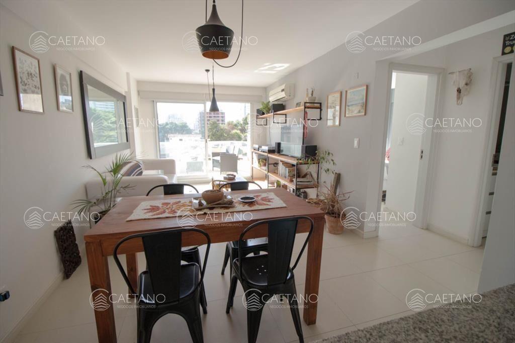 En venta, apartamento con excelente iluminacion 1