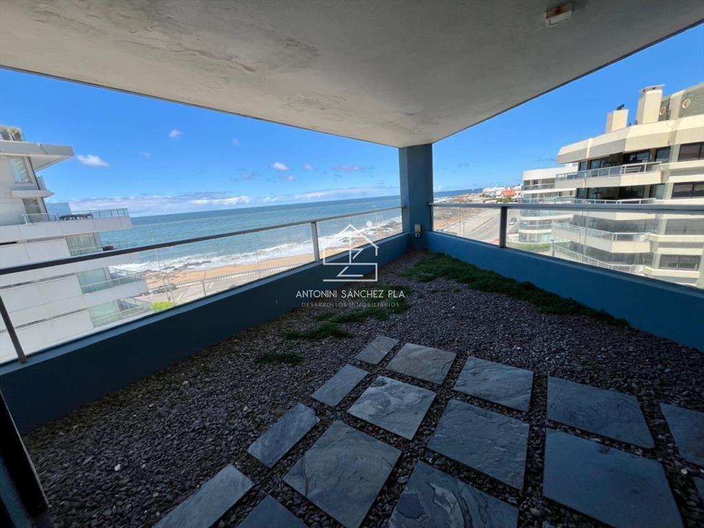 VENTA APARTAMENTO 4 DORMITORIOS PUNTA DEL ESTE