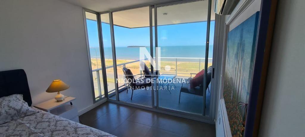 Apartamento de Venta de 2 dormitorio en Edificio