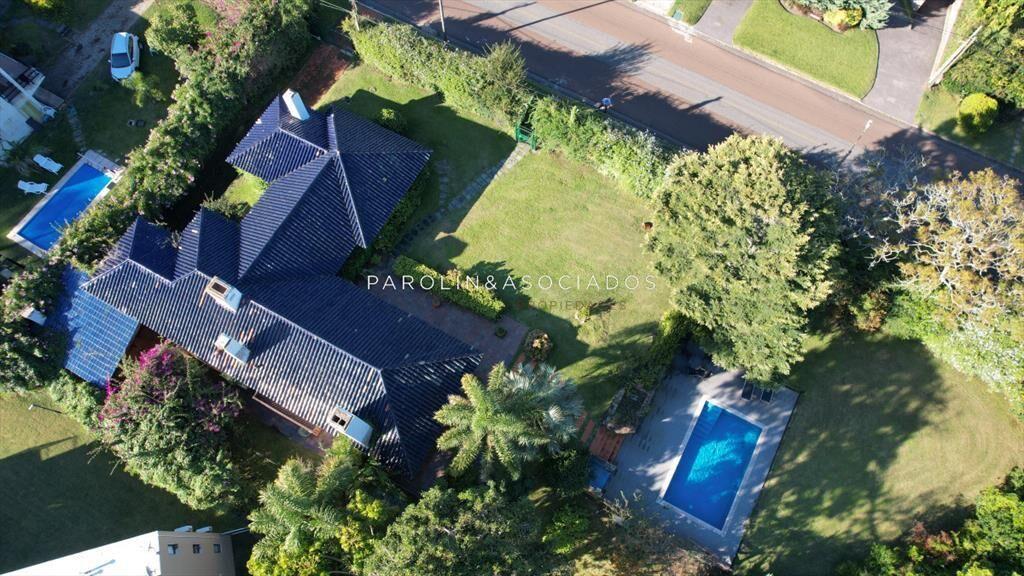 Espectacular casa en Playa Mansa, a metros del