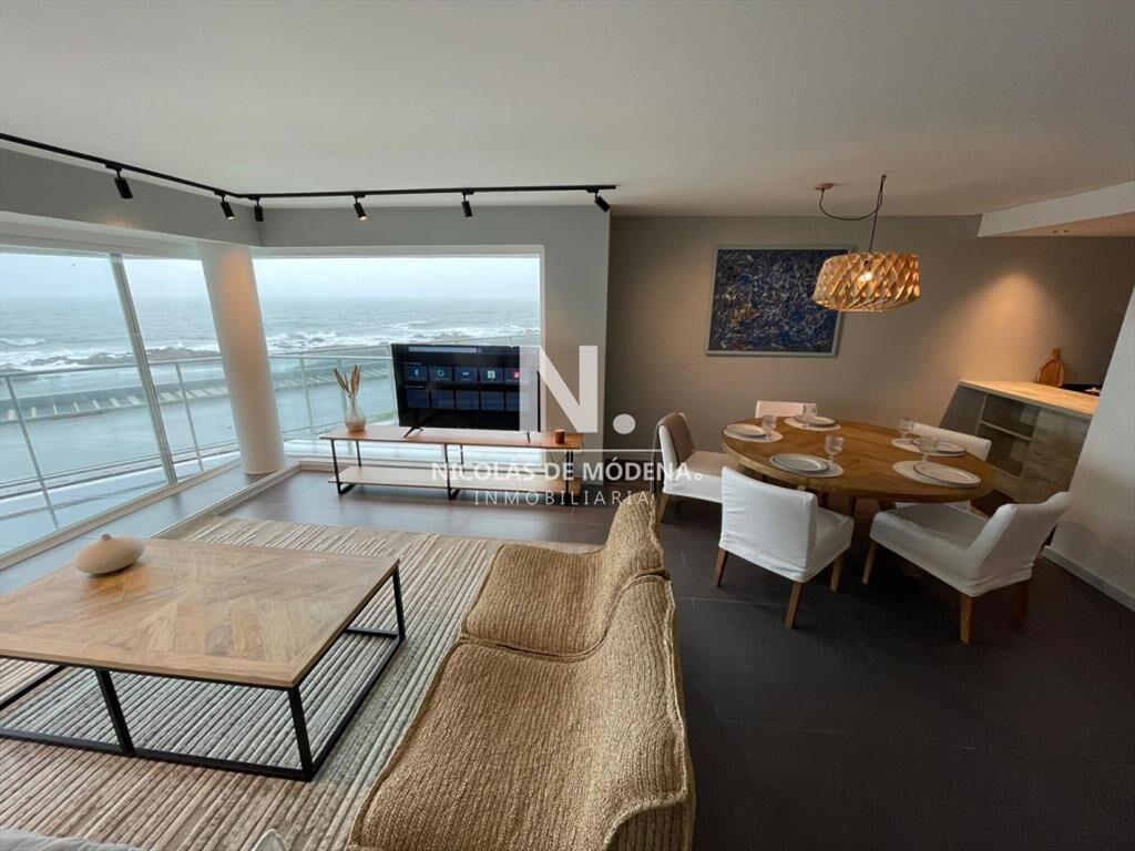 Apartamento con excelente vista, a metros del mar