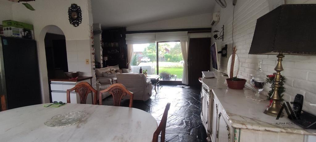 Casa en venta de 4 dormitorios c/ cochera en Jardin Pinares