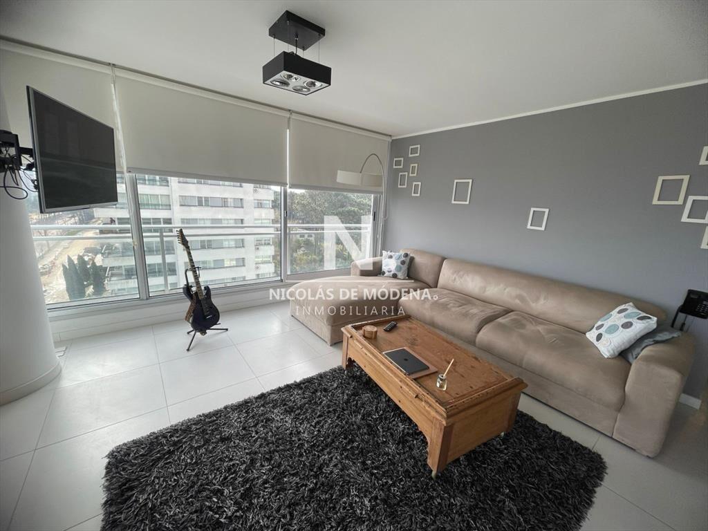 Departamento de 2 dormitorios en venta en Torre