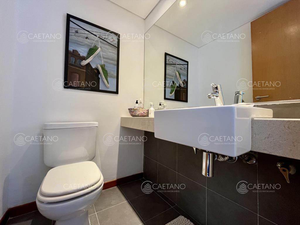 Venta apartamento 3 dormitorios. Península, del