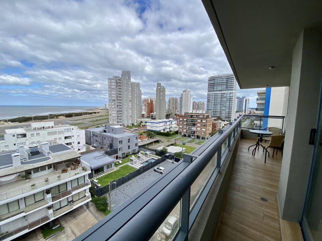 APARTAMENTO EN VENTA DE 2 DORMIOTRIOS EN PUNTA