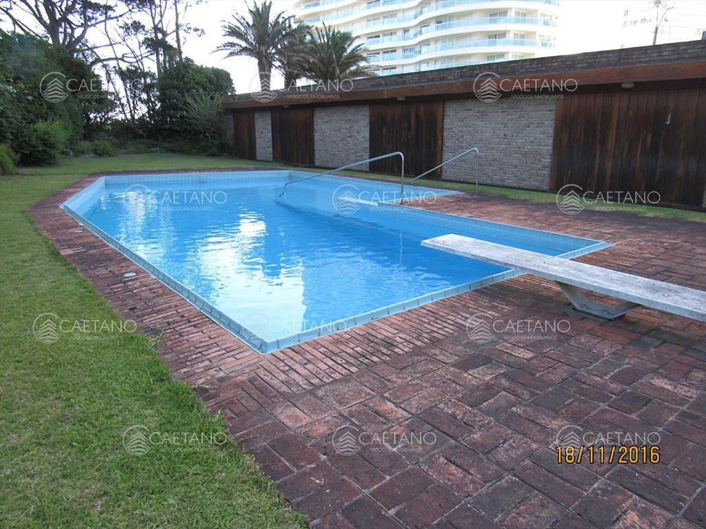 Gran casa a metros del mar espacios generosos y