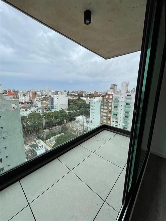 Venta Apartamento Penthouse 1 dormitorio y balcón con vista