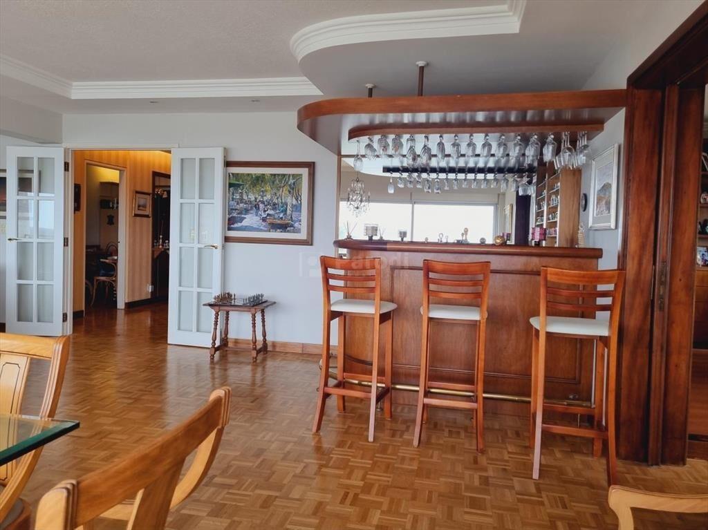 PARODI VENTA APARTAMENTO POCITOS RAMBLA  4 DORMITORIOS 4 BA