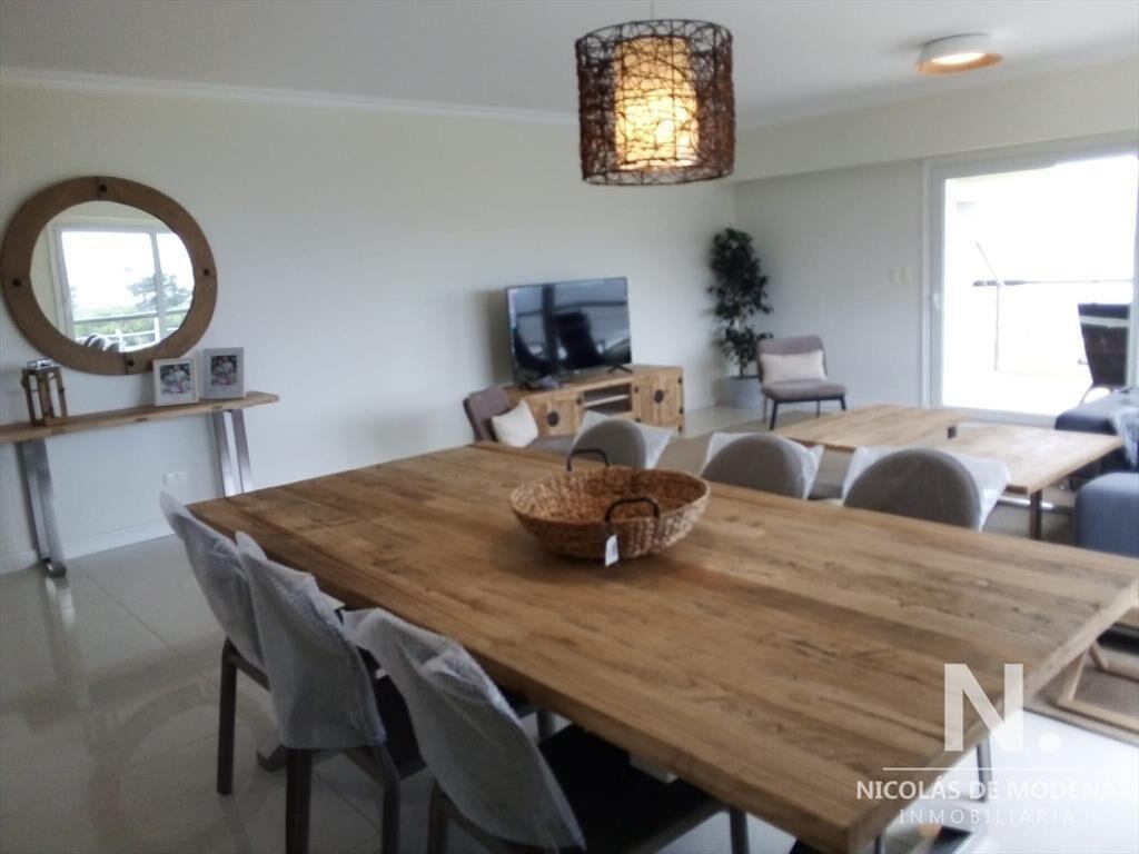 Excelente Penthouse de 4 Dormitorios Frente al Mar - Verama