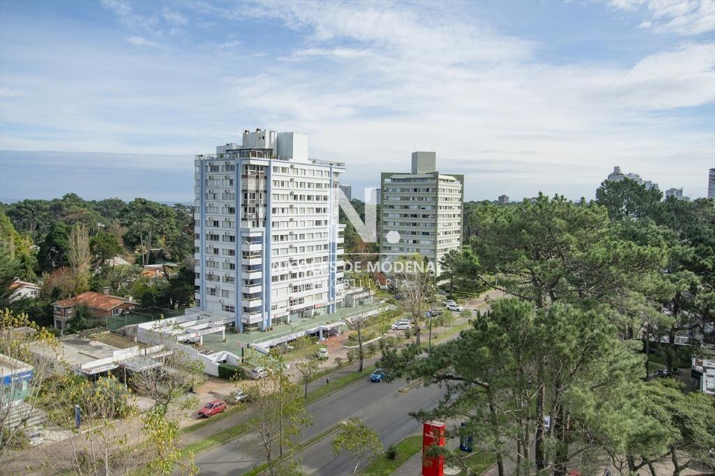 En reconocido complejo sobre Roosevelt, 4 vista