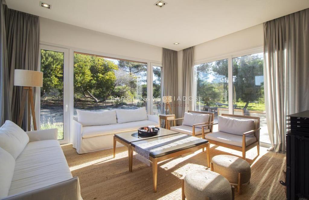 Casa en Venta de 3 Dormitorios en Laguna Escondida