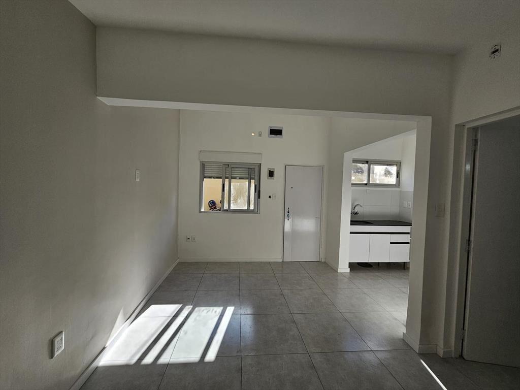 Venta monoambiente en complejo cerrado- Carrasco Norte