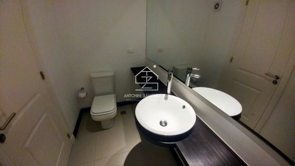 Exclusivo departamento en venta Playa Brava 4 -
