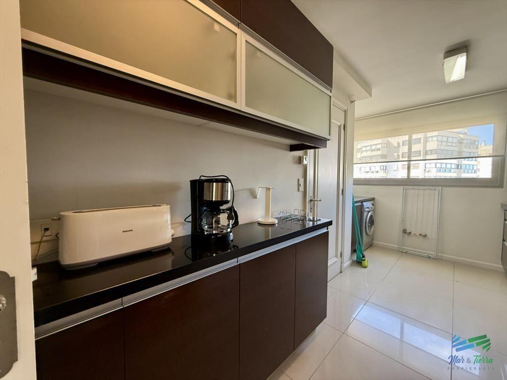 En venta apartamento 2 dormitorios en Imperiale,