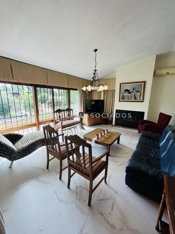 Casa en venta en zona residencial de Pinares, Punta del Est