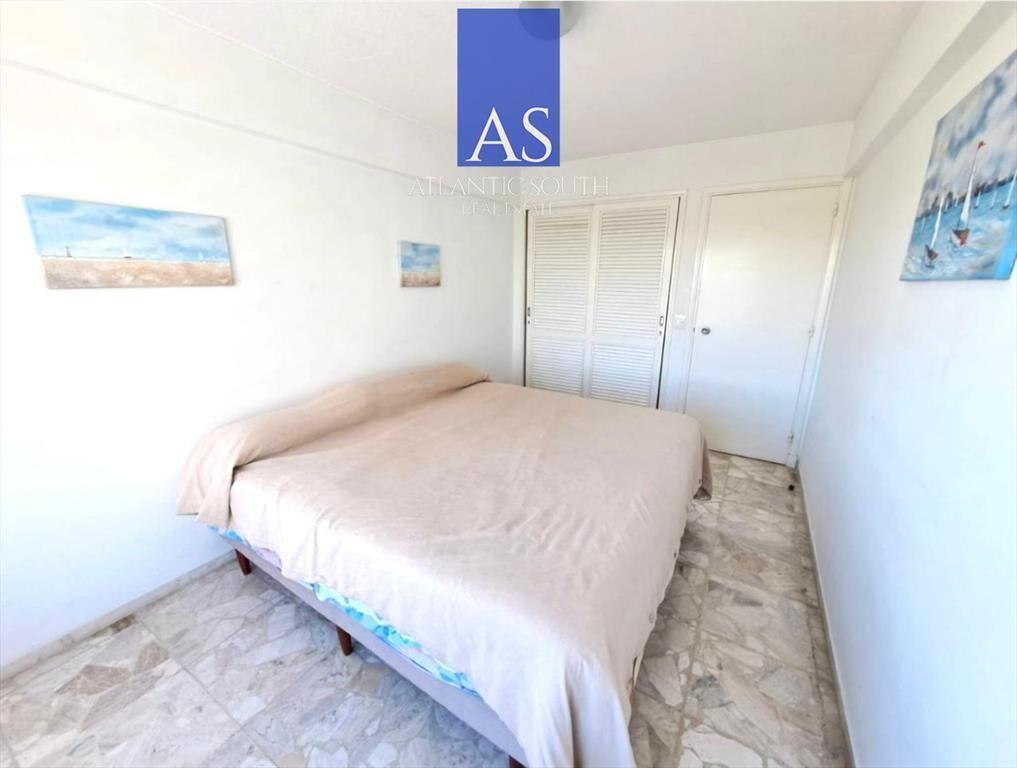 Apartamento 2 dormitorios y medio primera línea