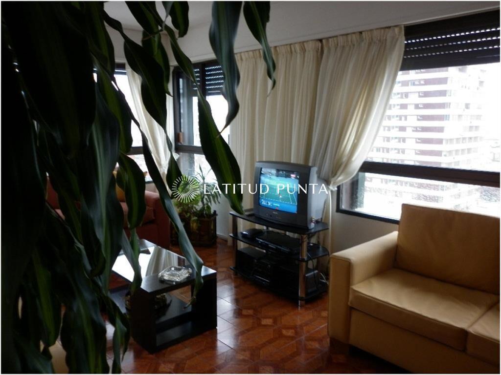 Piso alto en Península