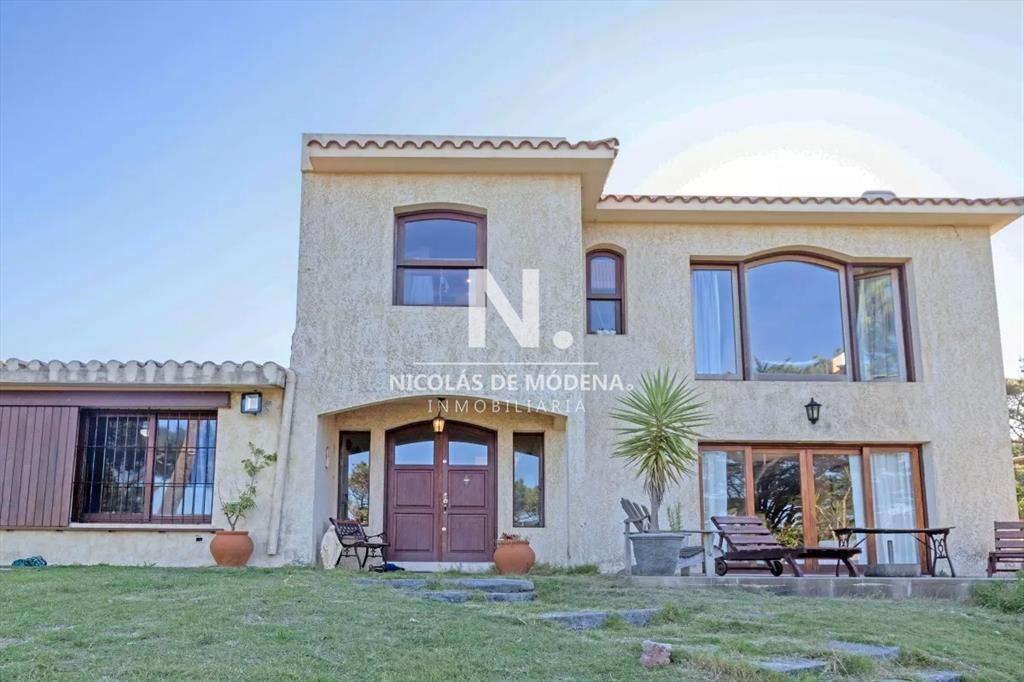 Chalet en venta en San Rafael proximo al mar. 5 +