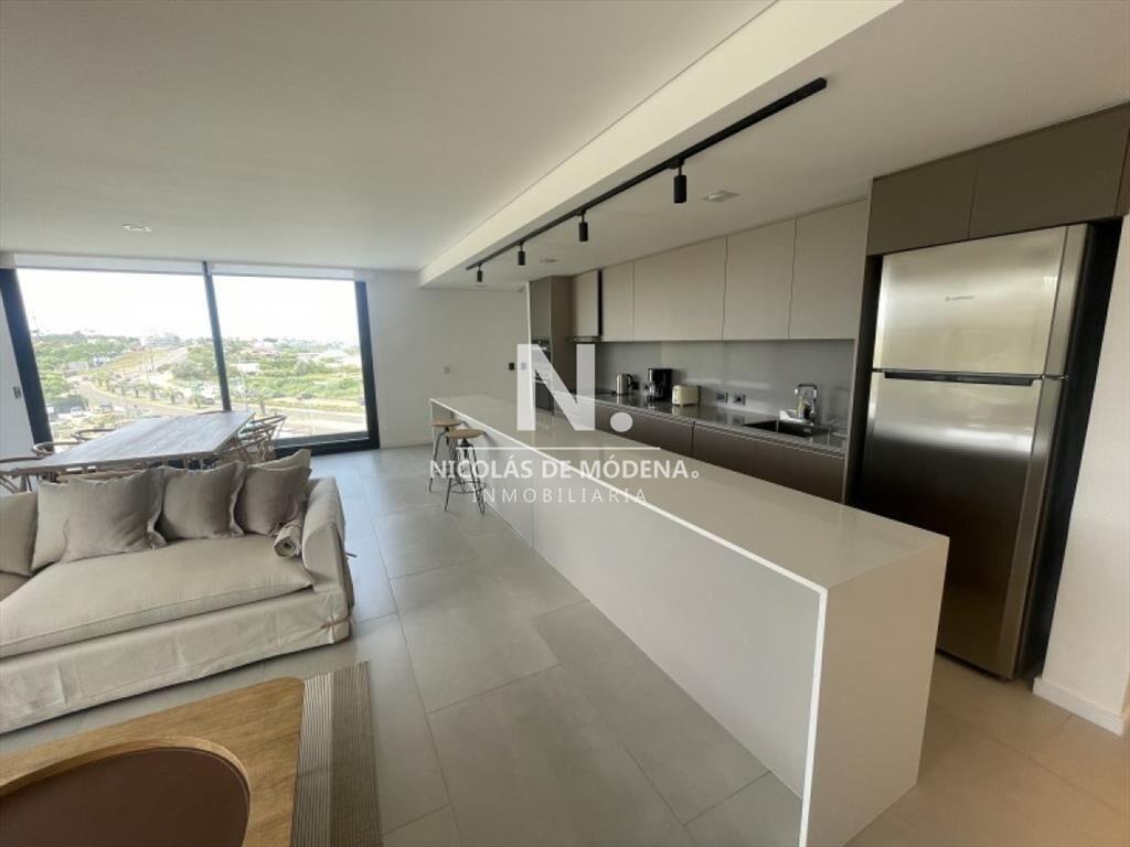 Vende PentHouse en la Barra, Manantiales de 3 dormitorios e