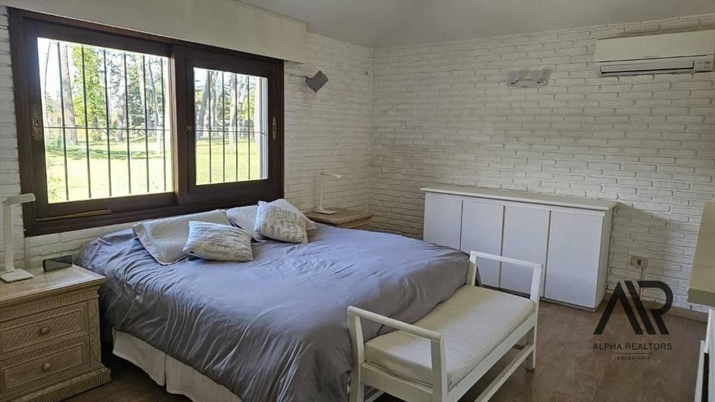 Casa 4 Dormitorios En Alquiler Temporal Punta Del Este