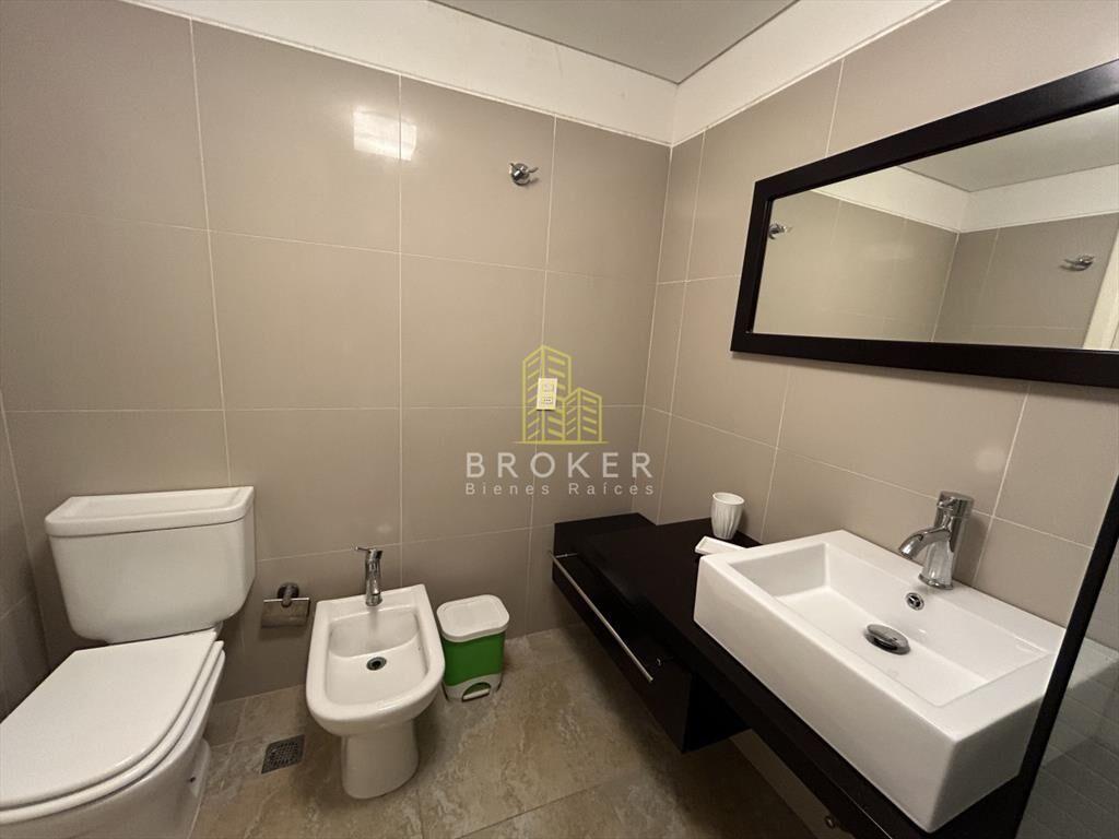 OPORTUNIDAD penthouse de 200m2 con terraza y en
