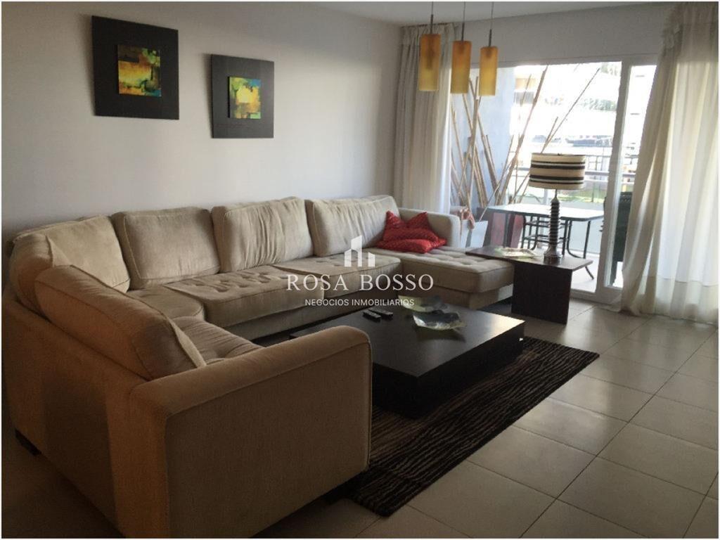 Apartamento en Brava, 1 dormitorios *