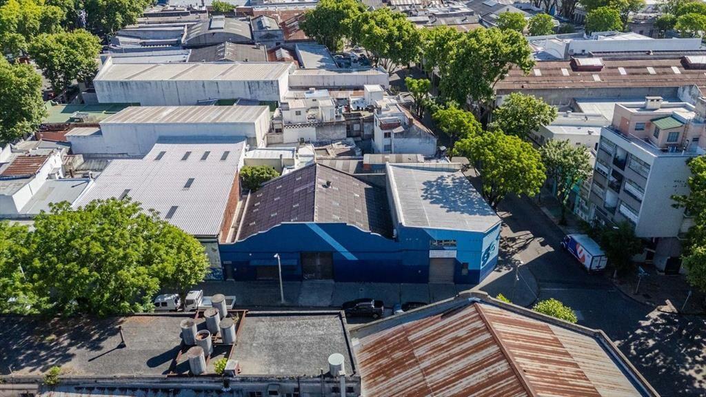 VENTA DE LOCAL COMERCIAL CON DEPOSITO
