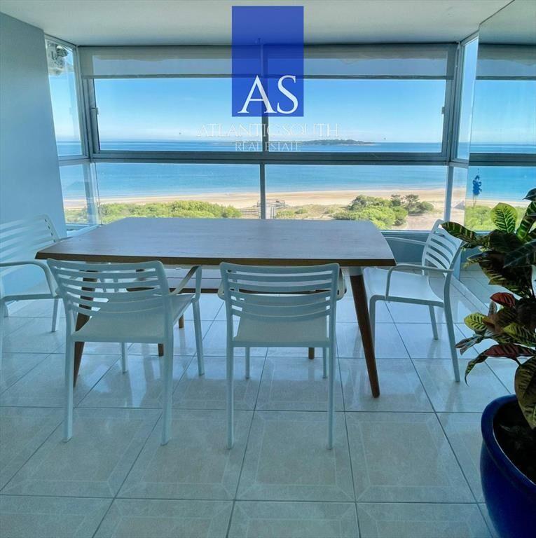 Apartamento de 4 dormitorios con parrillero en