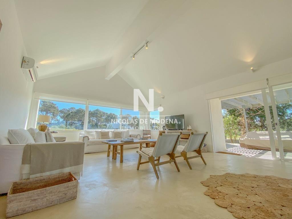 Hermosa casa en  barrio cerrado en Jose Ignacio