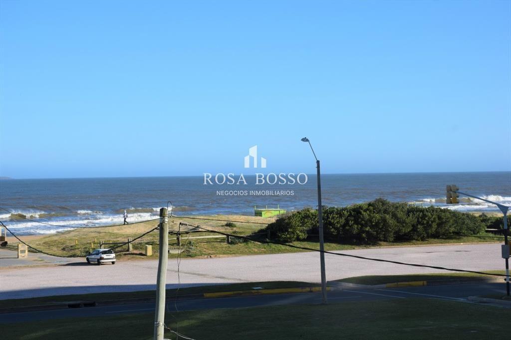 Apartamento en Brava, 3 dormitorios *