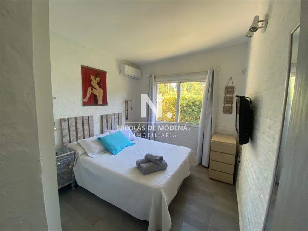 Chalet de 3 dormitorios en alquiler de temporada.