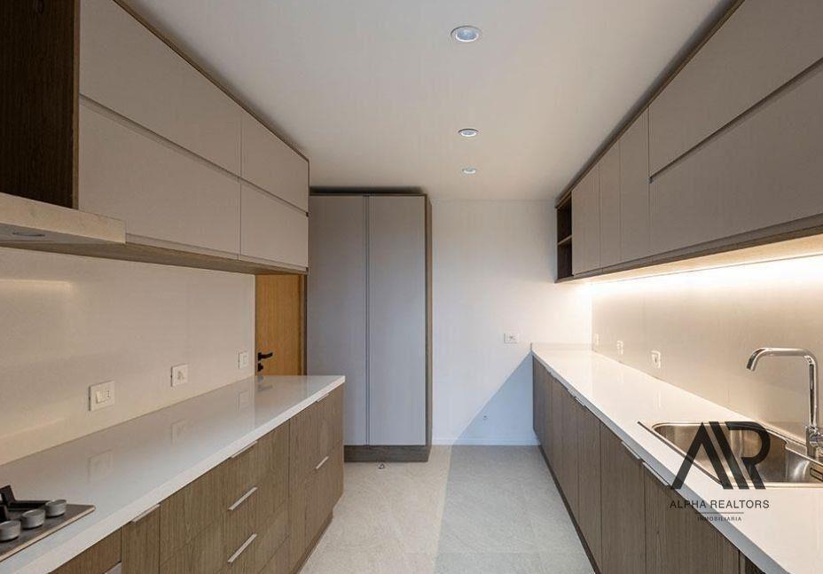 Apartamento en alquiler de 3 dormitorios con jardin en B...