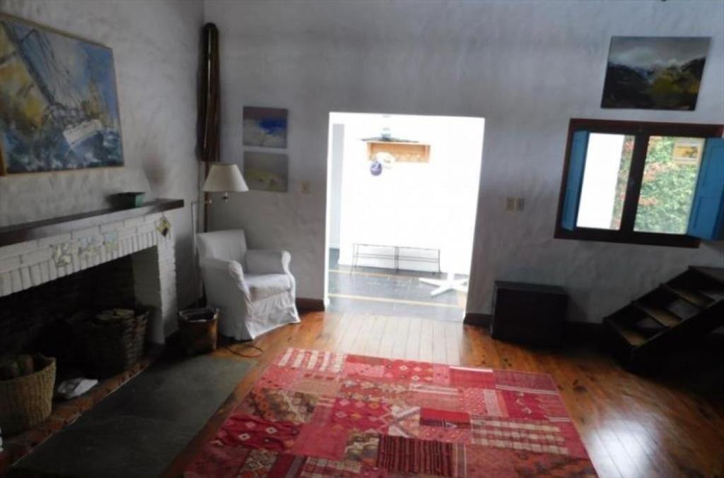CASA EN VENTA DE 5 DORMITORIOS EN LA BARRA