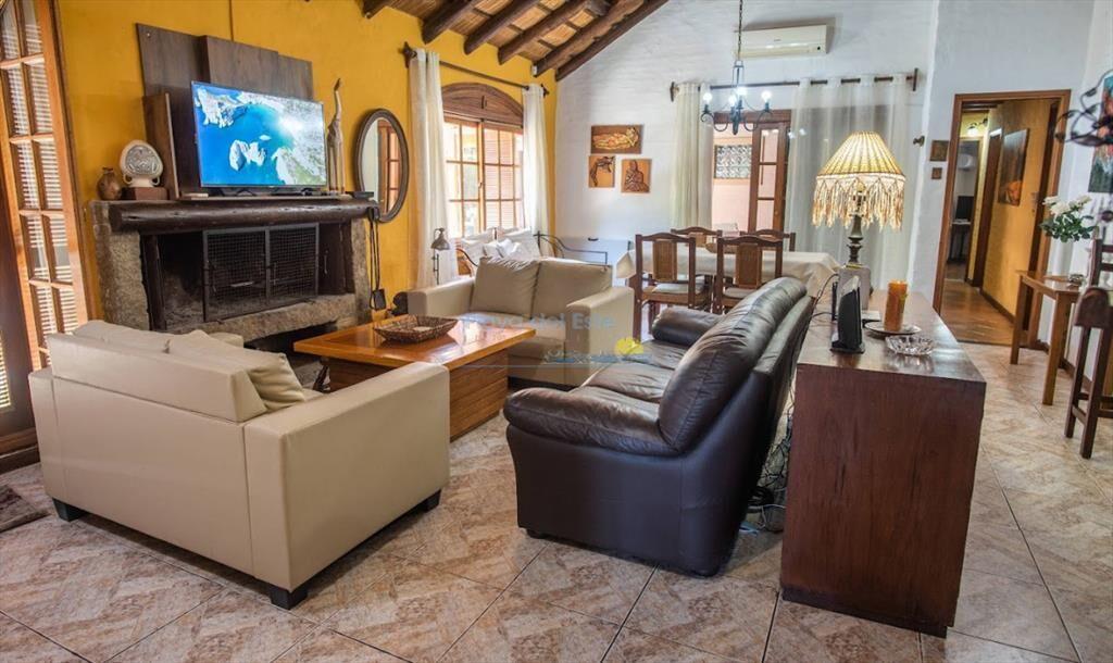 Casa en venta de 4 dormitorios en Punta del este