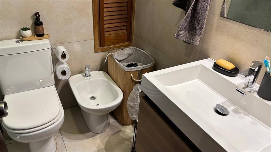 D'Angelo, Casa en venta Prado en primer piso, 2 dorm. y...