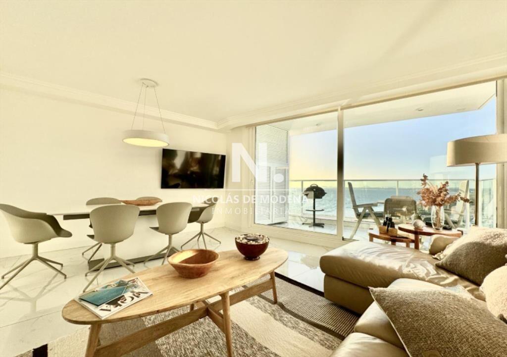 En venta impecable apartamento de 2 dormitorios