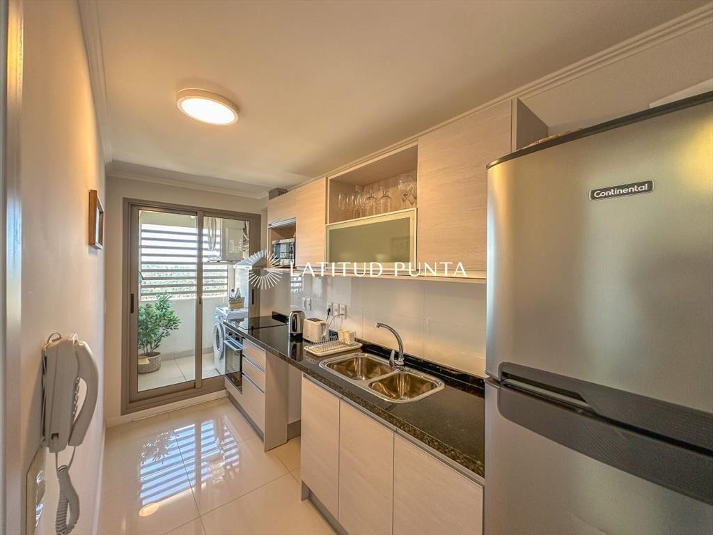 Roosevelt, apartamento 2 dormitorios, piso alto 1