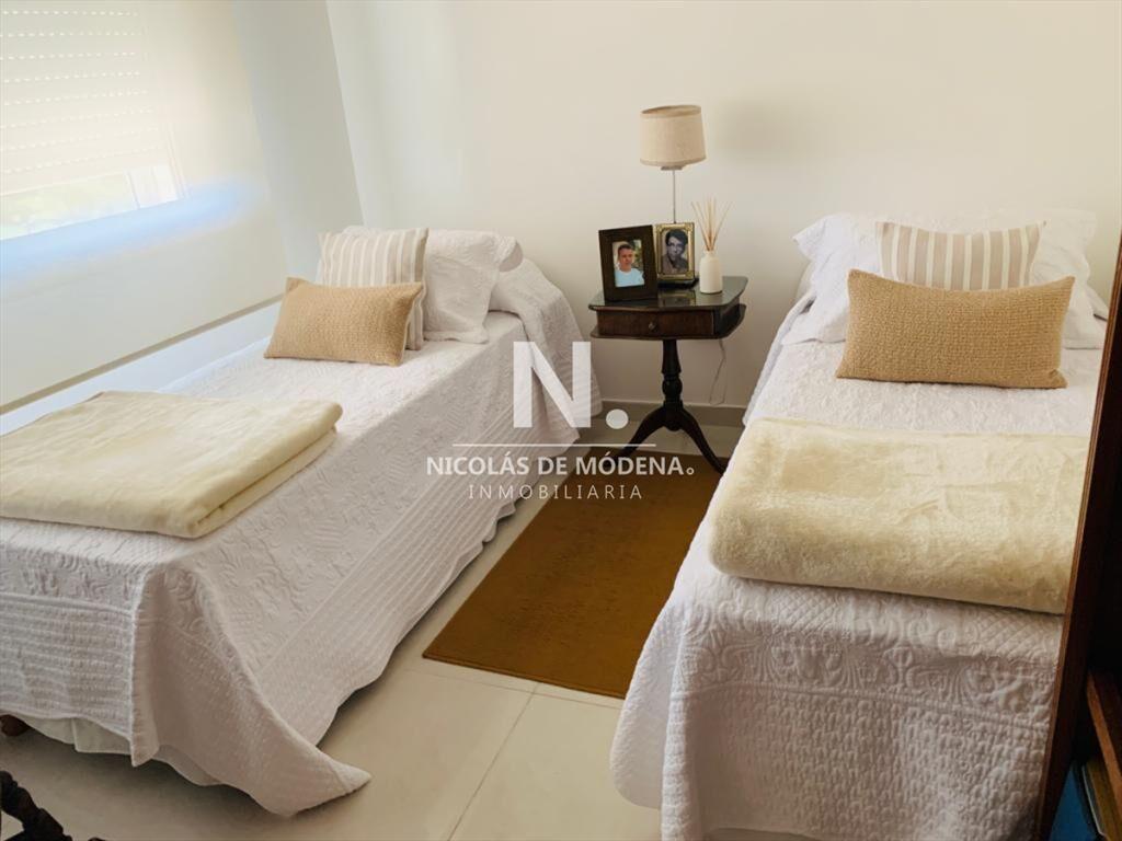 Apartamento en primera linea, 5 dormitorios en