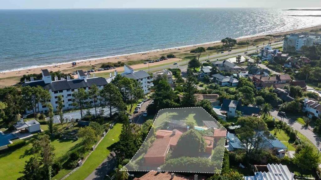 Venta importante casa en Punta del Este