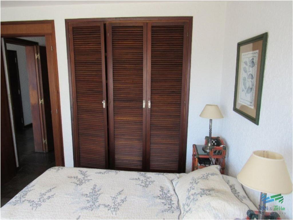 Excelente edificio sobre la Brava, 1 dormitorio