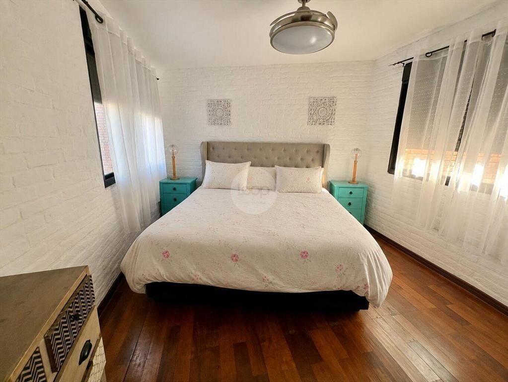 Venta Casa 3 Dormitorios, garaje y fondo en Malvín Sur