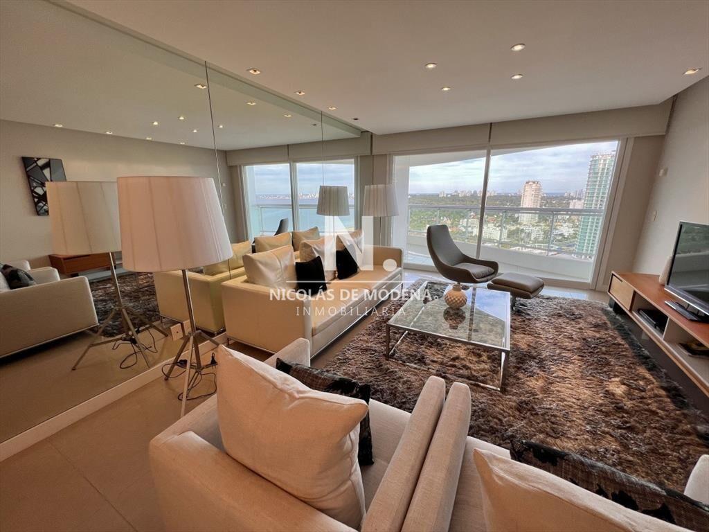 Vende apartamento de 2 dormitorios con hermosa vista. Mansa