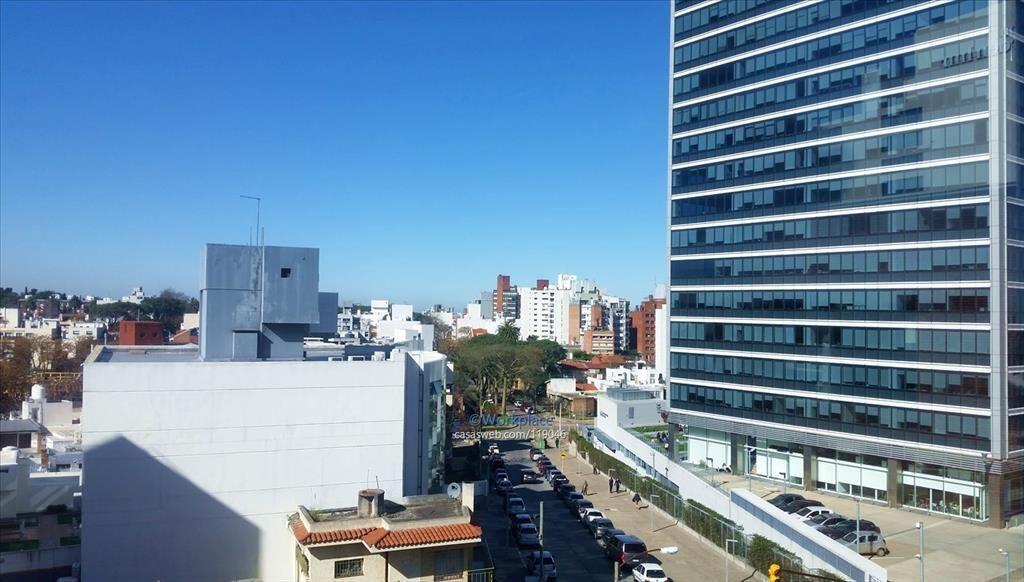 Oficina Pocitos Nuevo / Buceo - Venta con Renta