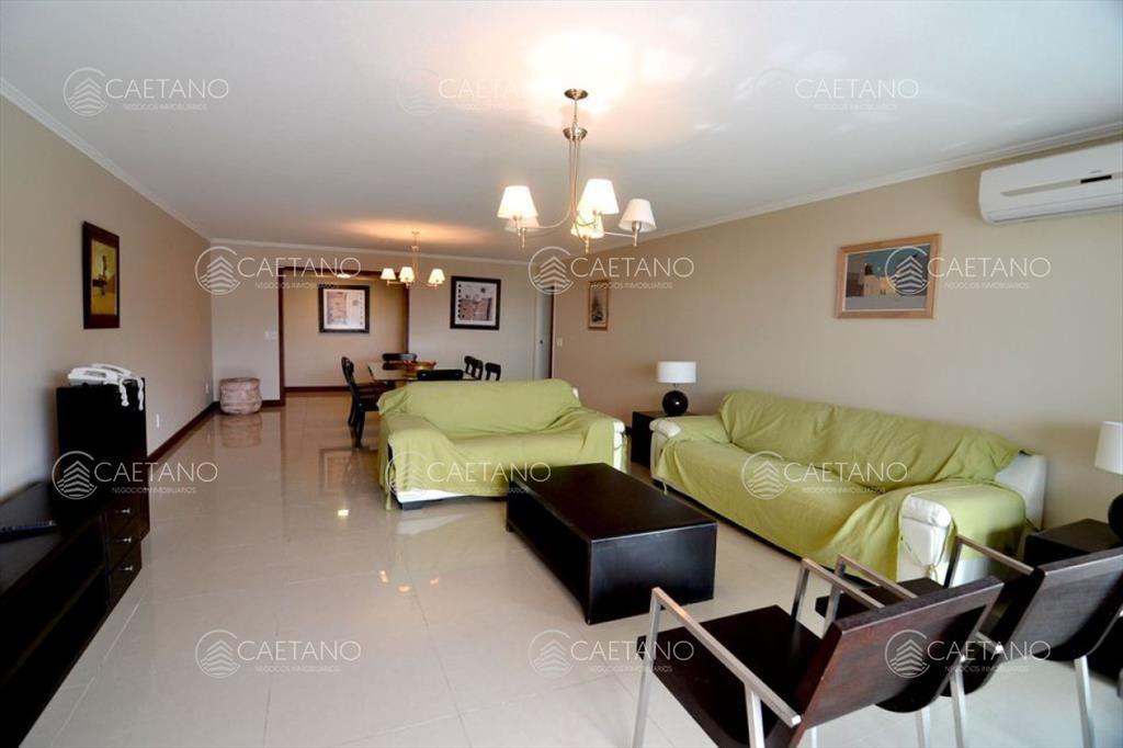 Apartamento en Mansa 3 dormitorios con terraza