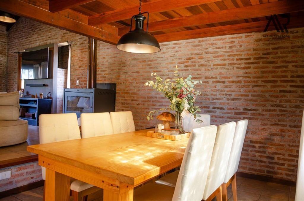 Casa en venta zona colegios 4 dormitorios en Punta del Este