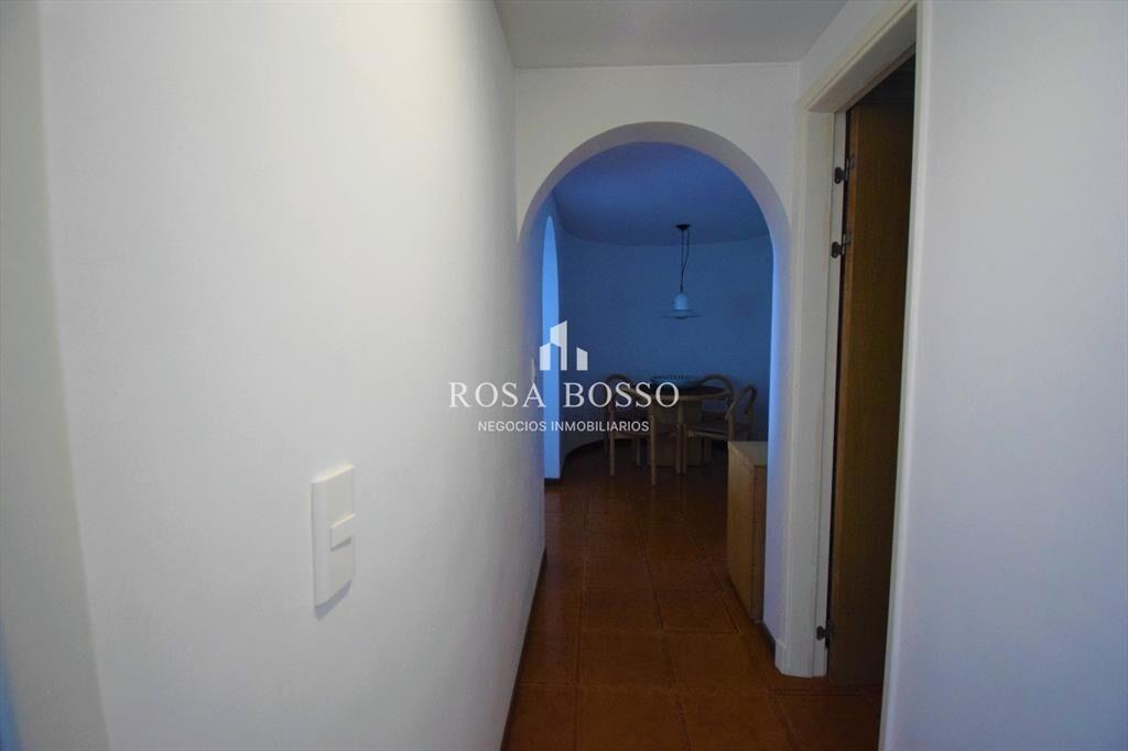 Hermoso apto para la venta frente al mar.