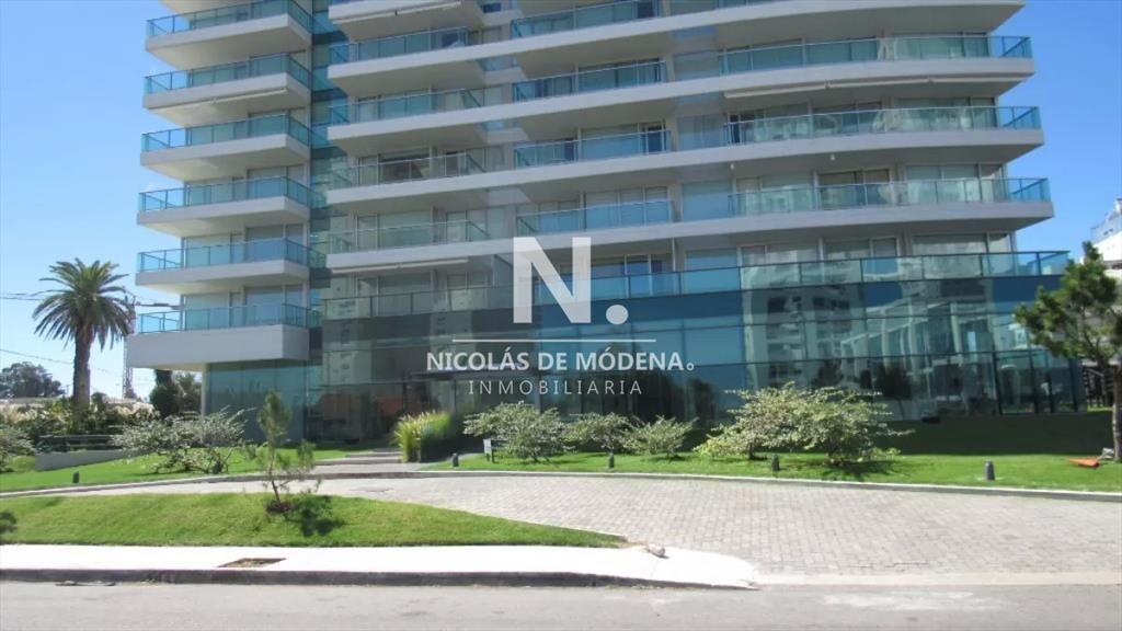 En venta apartamento de 2 dormitorios con vista